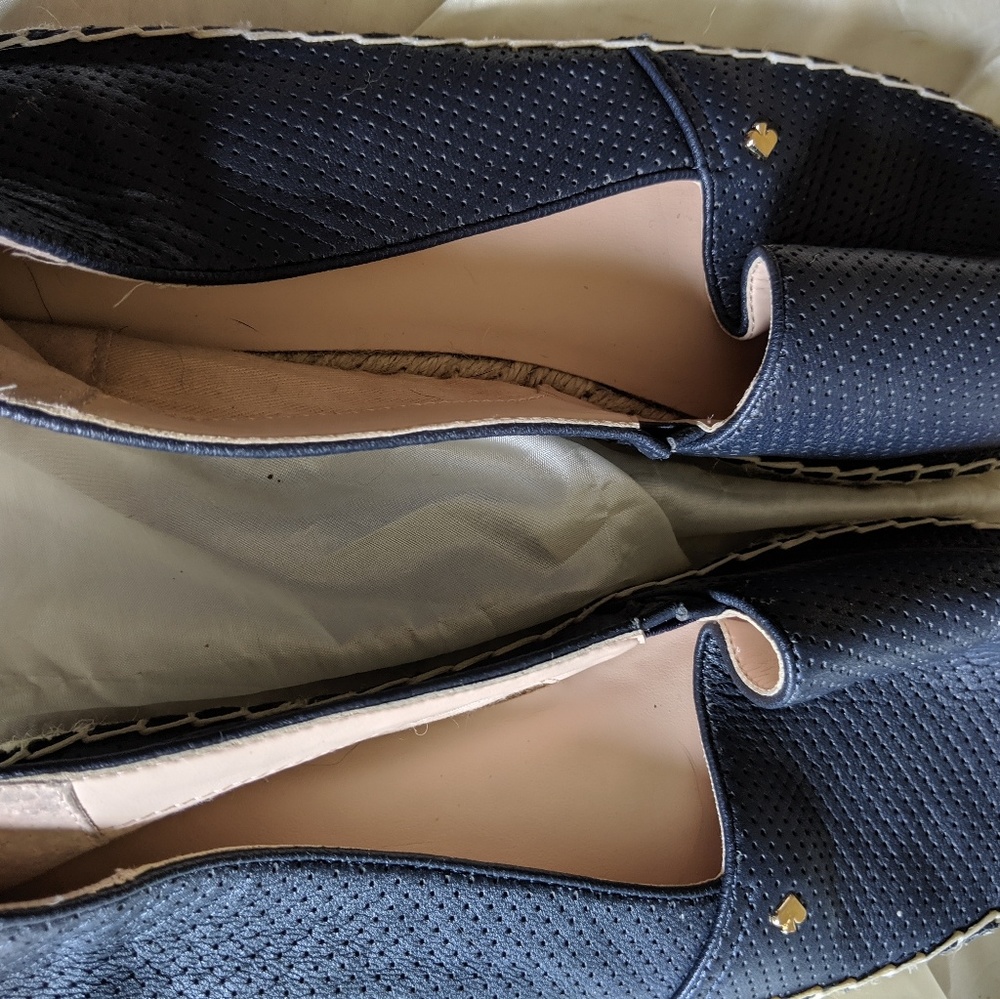 Shoes - Picture 6 of 8